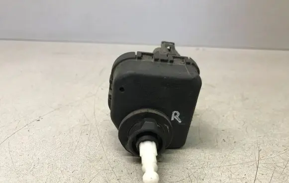 Opel Astra F Headlight level adjustment motor 0307852