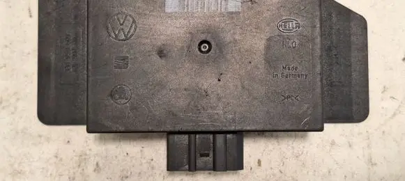 Volkswagen Golf IV Comfort/convenience module 5DK00795100 1J0959799H