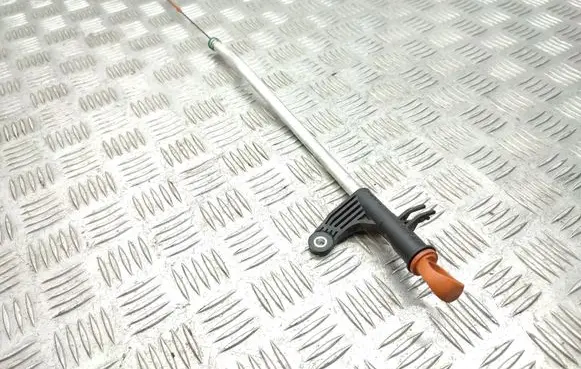 Peugeot 2008 II Oil level dip stick 9824425380