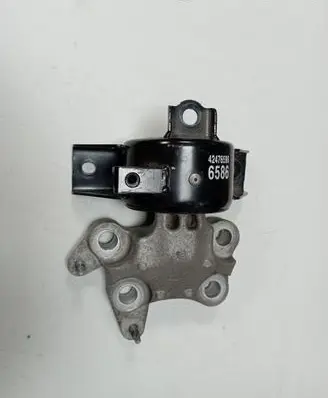 Engine mount bracket