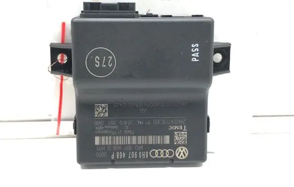 Audi A4 S4 B8 8K Gateway control module 8R0907468P