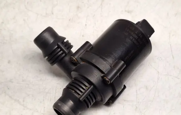 BMW X5 E53 Electric auxiliary coolant/water pump 64116907811