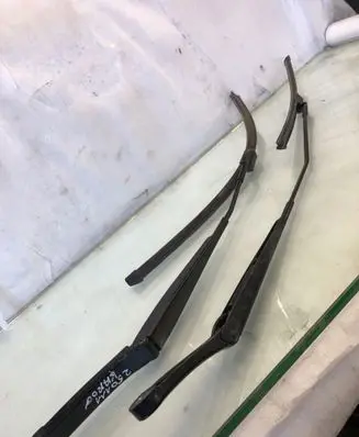 Skoda Karoq Front wiper blade arm 576955410