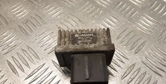 Renault Scenic II - Grand scenic II Glow plug pre-heat relay 9640469680
