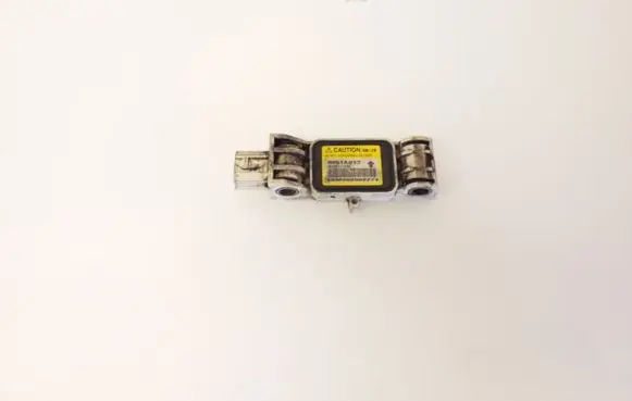 Mitsubishi Grandis Airbag deployment crash/impact sensor 8651A010 W002T11281