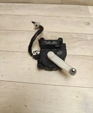 Toyota Avensis T250 Air flap motor/actuator 0637008680