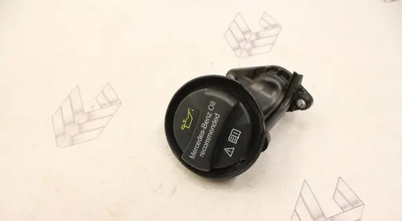 Mercedes-Benz S C217 Oil fill pipe A1770101300