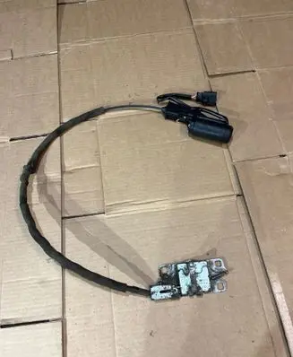 Audi A8 S8 D3 4E Tailgate/trunk/boot lock/catch/latch 4E0827383C