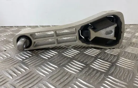 Volvo XC60 Engine mount bracket 31460677