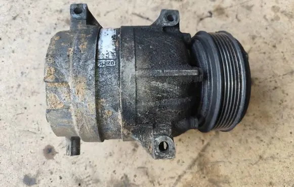 Renault Laguna II Air conditioning (A/C) compressor (pump) 8200021822 1135320