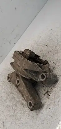 Citroen C3 Engine mount vacuum valve 9647722280