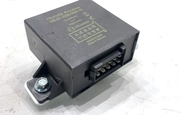 Honda CR-V Tow bar trailer control unit/module 08L91E5B6M001