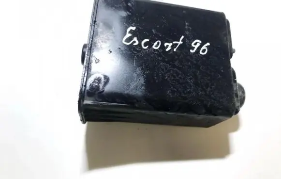 Active carbon filter fuel vapour canister