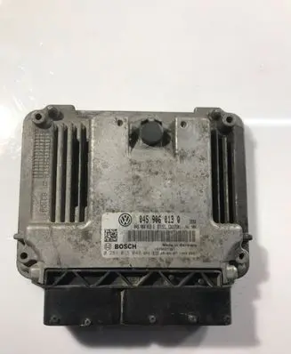 Skoda Fabia Mk2 (5J) Engine control unit/module 045906013Q 045906013E 0281015049