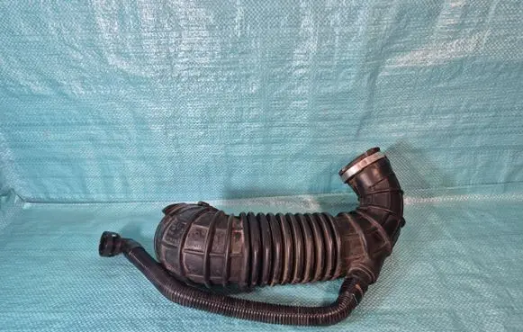 Audi A4 S4 B8 8K Air intake hose/pipe 03G129629 03G129629E