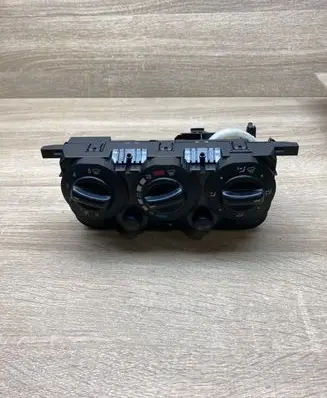 Mercedes-Benz A W168 Climate control unit 1688302285