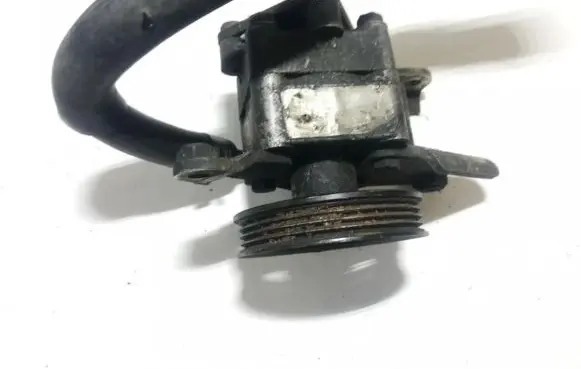 Nissan Primera Power steering pump 7611332114