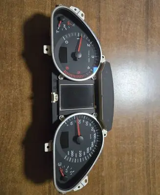 Audi A6 S6 C6 4F Speedometer (instrument cluster) 4F0920933J