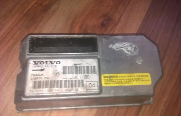 Volvo V70 Airbag control unit/module 0285001254 P30658913
