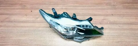 Toyota Auris E180 Headlight/headlamp 89907528