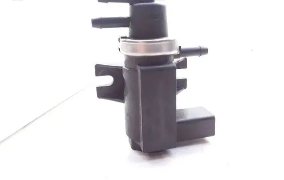 Audi A3 S3 8L Turbo solenoid valve 1J0906627 72290320