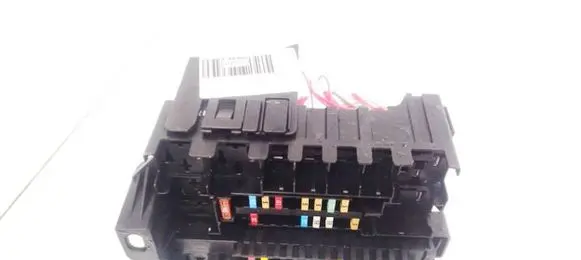 Renault Laguna III Fuse box set 8200758803
