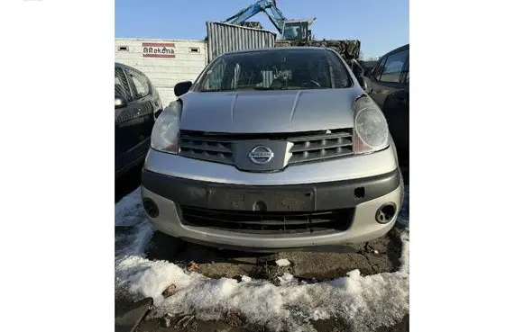 Nissan Note (E11) Front bumper 