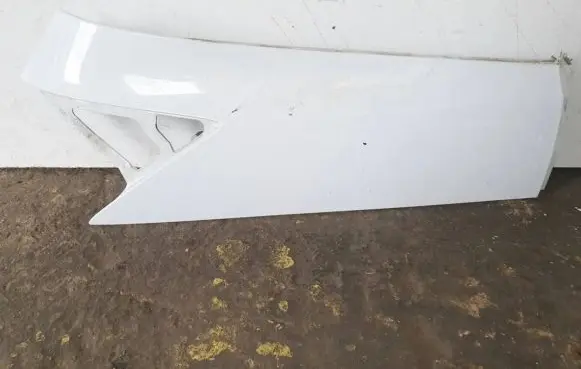 Ford Grand C-MAX Fender end trim 