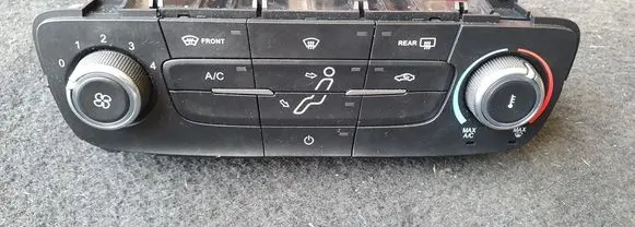 Ford Focus Climate control unit F1ET19980FH