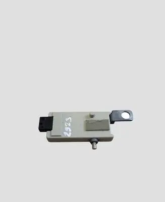 Cadillac CTS Aerial antenna amplifier 25769453