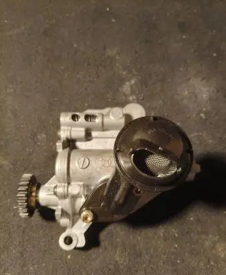 Audi A4 S4 B9 8W Oil pump 06H115105fk