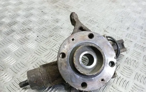 Citroen C4 I Front wheel hub spindle knuckle 