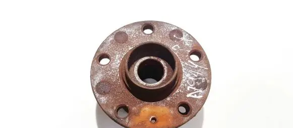 Volkswagen PASSAT B6 Front wheel hub