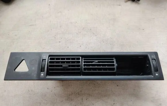 Volkswagen Transporter - Caravelle T4 Dash center air vent grill 7D1819703B 7D0819709