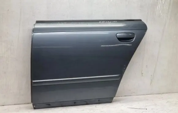 Audi A4 S4 B7 8E 8H Rear door 8E0833345