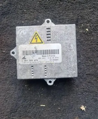 BMW 3 E46 Headlight ballast module Xenon 1307329074 10EEG060009