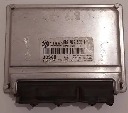 Audi A4 S4 B5 8D Engine control unit/module 8D0907558B 26SA5119 0261204774