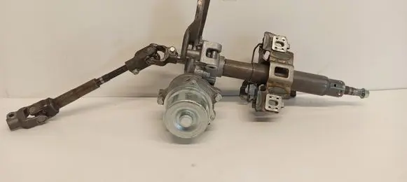 Suzuki Swift III Steering wheel axle 31390-53R00