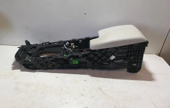 Jaguar XF X260 Armrest 671054