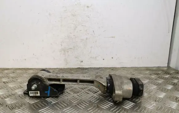 KIA Sorento Engine mount bracket 21950C5100