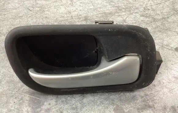 Honda Accord Front door interior handle 4108