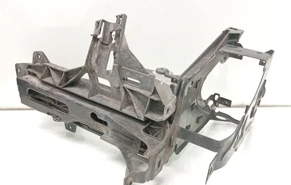 BMW 5 GT F07 Headlight/headlamp mounting bracket 7200778 51647200778