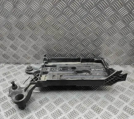 Audi A3 S3 8V Battery box tray 5Q0915321H 5Q0915331J
