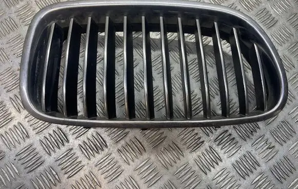BMW 3 F30 F35 F31 Front bumper upper radiator grill 18801310 7203650
