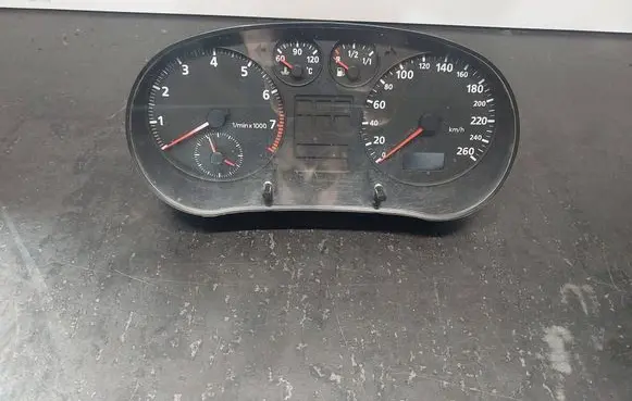 Audi A3 S3 8L Speedometer (instrument cluster) 8L0919860A
