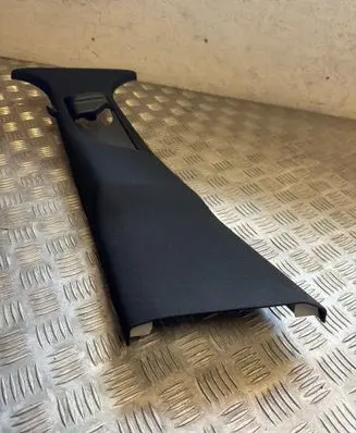 Mercedes-Benz E W213 (B) pillar trim (top) A2136900725 A2136903325 P7503