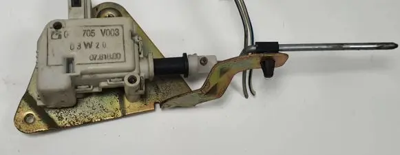 Smart ForTwo I Fuel tank cap lock 