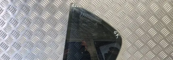 BMW 3 E46 Rear vent window glass 