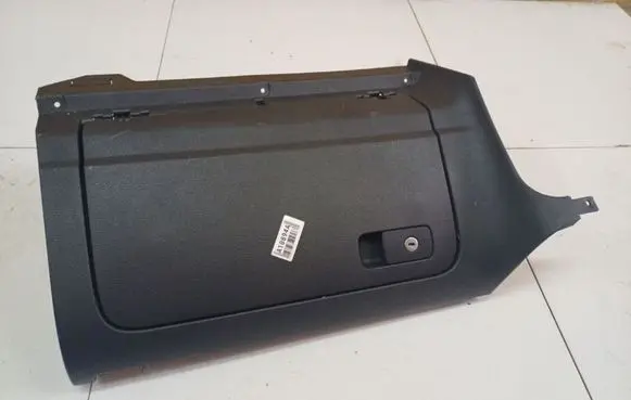Volkswagen Golf V Glove box 1K1857290D