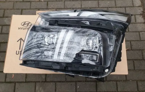 Hyundai Santa Fe Headlight/headlamp 92101S1600